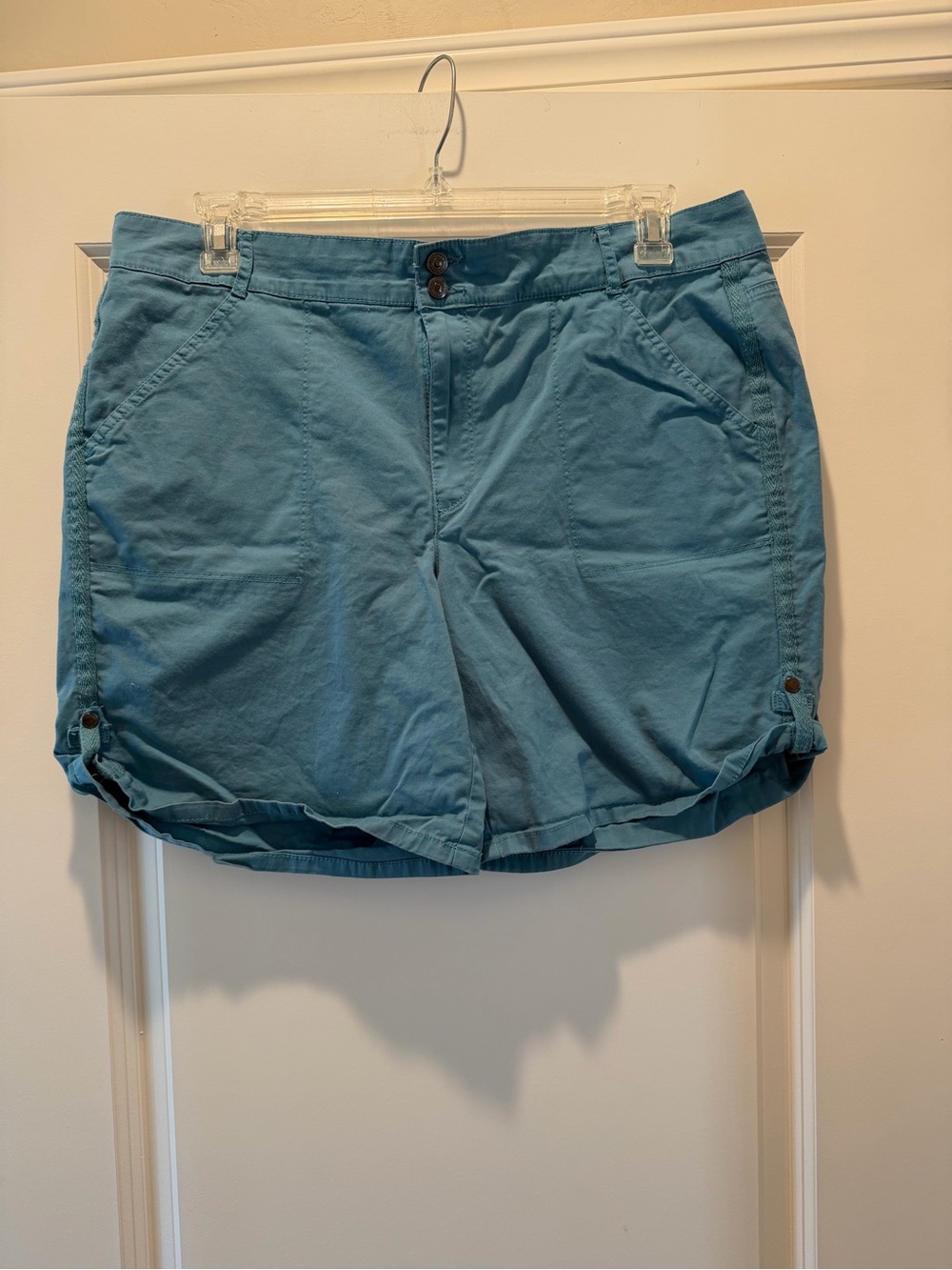 Gloria Vanderbilt Teal Blue Casual Roll-Tab Shorts